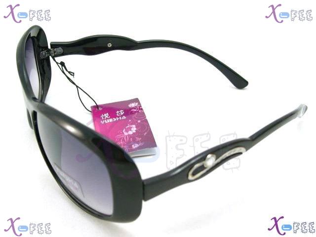tyj00167 New Black Rhinestone Women Accessories UV400 Fashion Chinese Eyewear Sunglasses 2